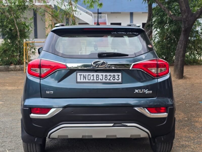 2019 JAN Mahindra Xuv300 W8 O Manual (Diesel)