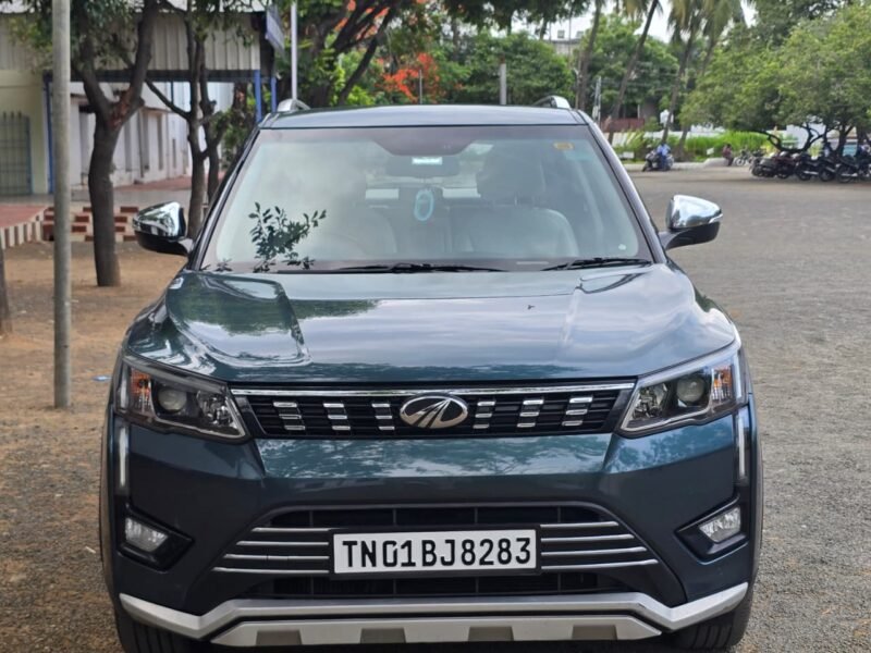 2019 JAN Mahindra Xuv300 W8 O Manual (Diesel)