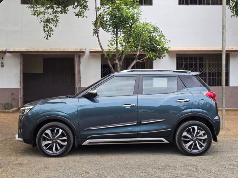 2019 JAN Mahindra Xuv300 W8 O Manual (Diesel)