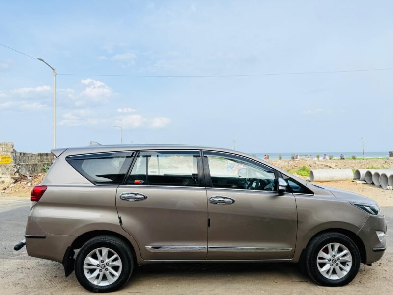 2017 July Toyota Innova Crysta V (Diesel)