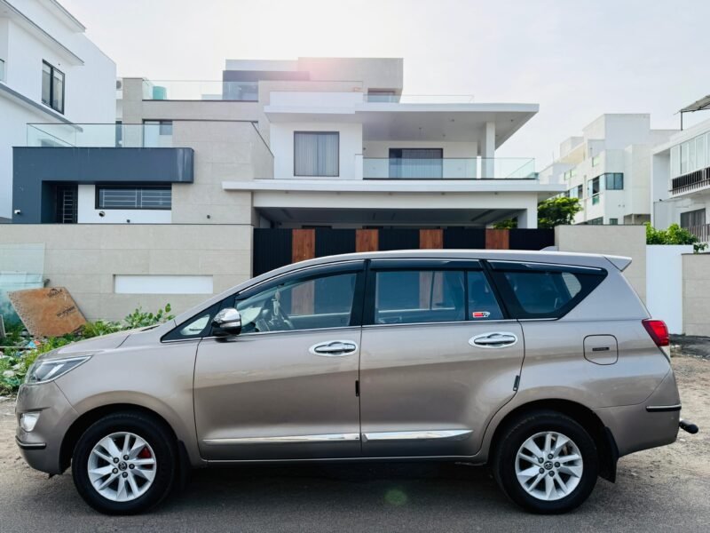 2017 July Toyota Innova Crysta V (Diesel)