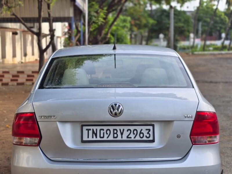 2014 June VW Vento 1.6 Highline (Diesel)