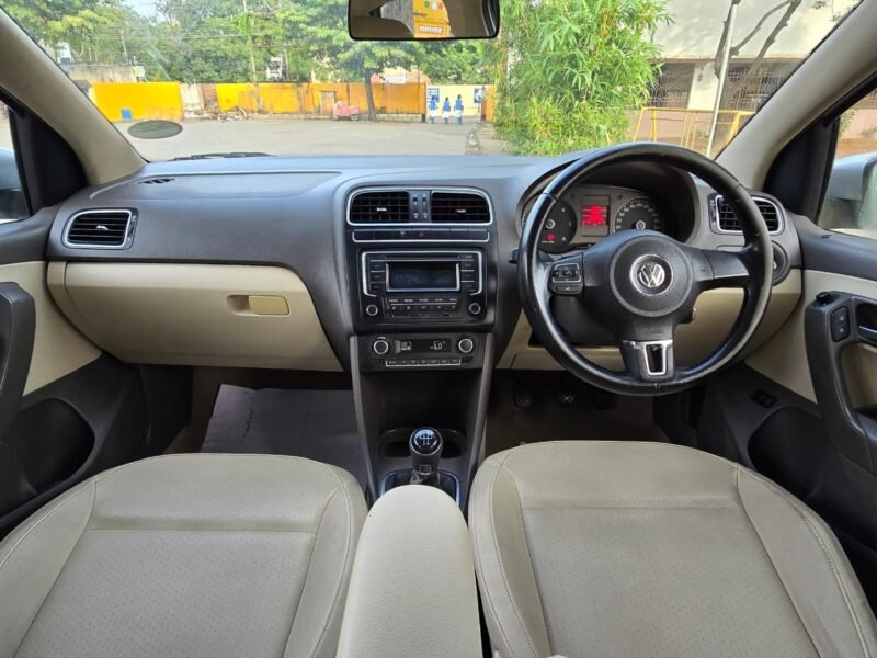 2014 June VW Vento 1.6 Highline (Diesel)