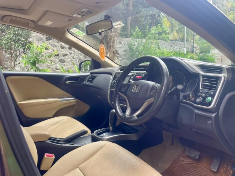 2015 September Honda City VX AT (Petrol)