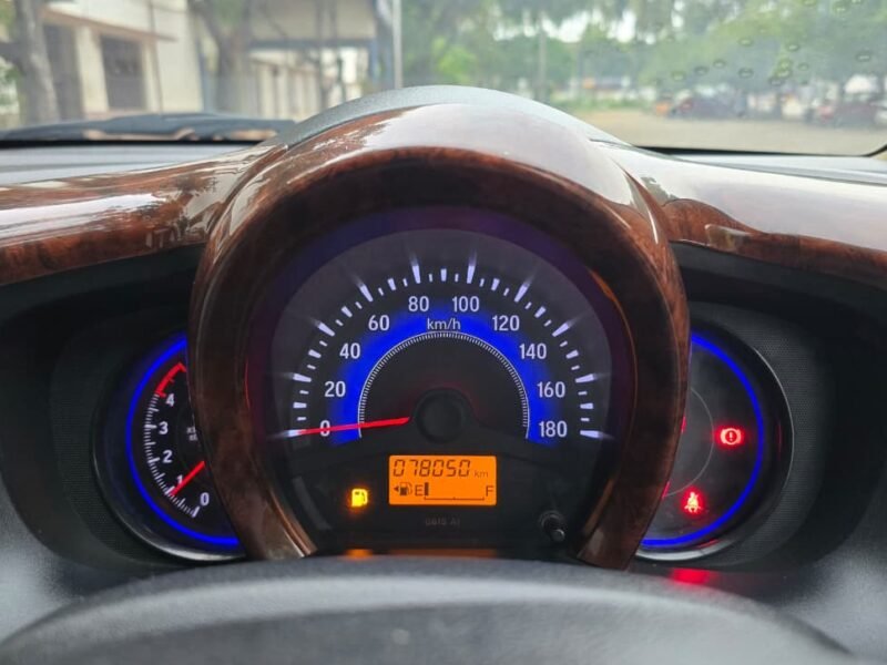 2015 August Honda Mobilio V(Diesel)