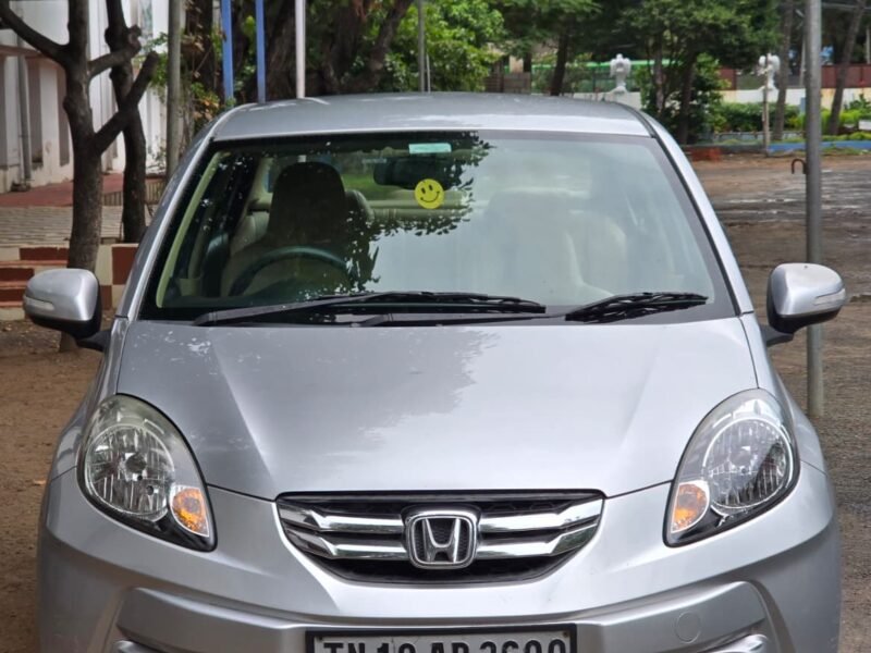 2014 Jan Honda Amaze VX (Petrol )