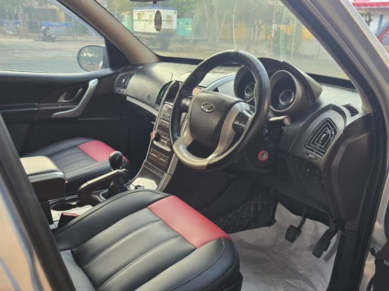2014/2016 Oct Mahindra XUV 500 W4 (Diesel)