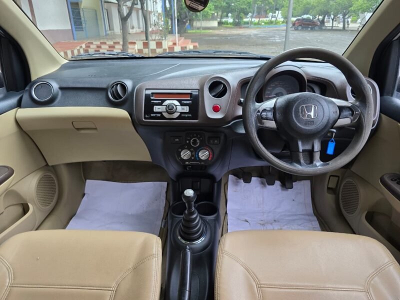 2014 Jan Honda Amaze VX (Petrol )